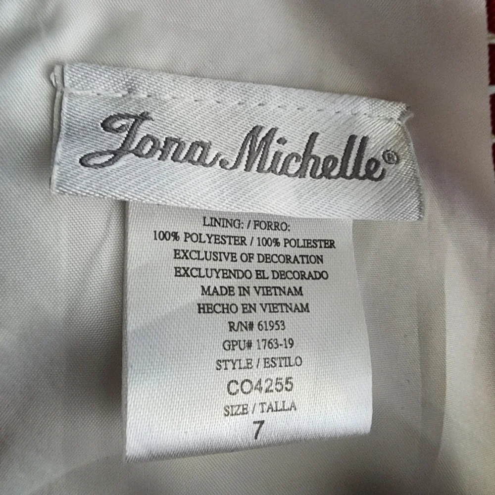 JONA MICHELLE SLEEVELESS DRESS
